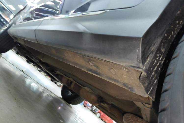 Used JETOUR X70 PLUS 2023 1.6T DCT Stronger 5-Seater Left Side Sill