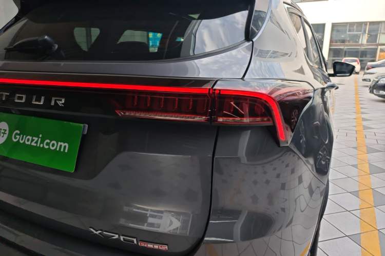 Used JETOUR X70 PLUS 2023 1.6T DCT Stronger 5-Seater Right Rear Taillight