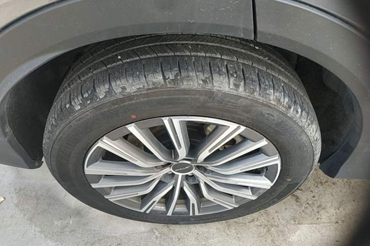 Used JETOUR X70 PLUS 2023 1.5T DCT Brave PLUS 5-Seater Right Rear Wheel Hub