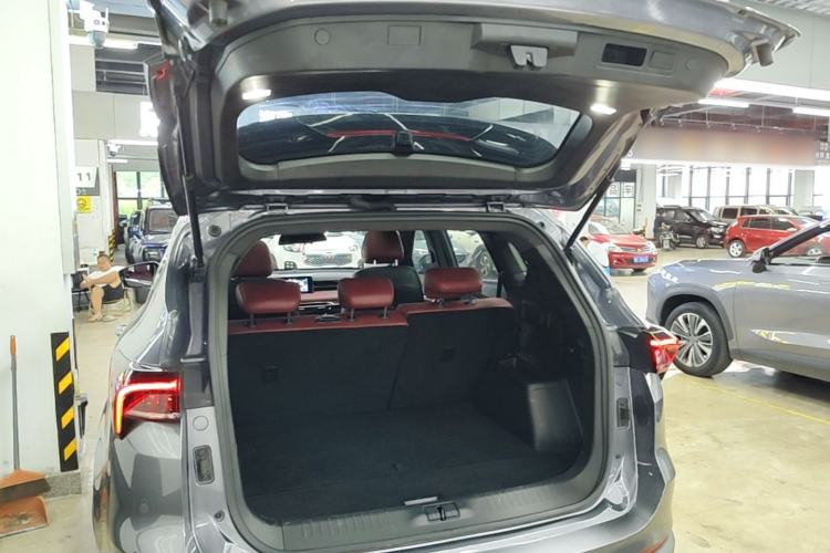 Used JETOUR X70 PLUS 2023 1.6T DCT Stronger 5-Seater Trunk