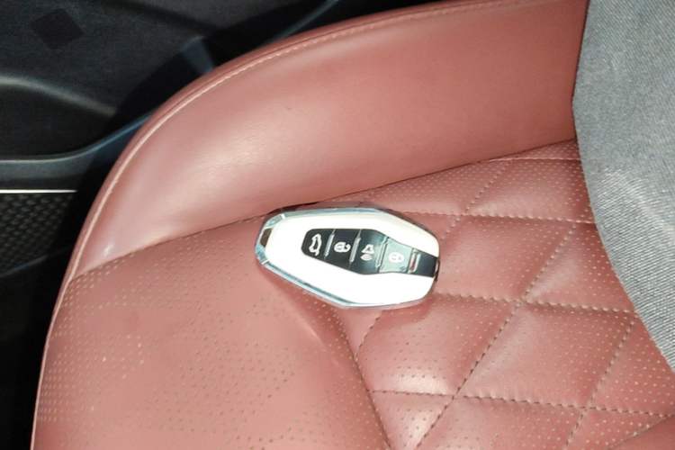 Used JETOUR X70 PLUS 2023 1.6T DCT Stronger 5-Seater Vehicle Key