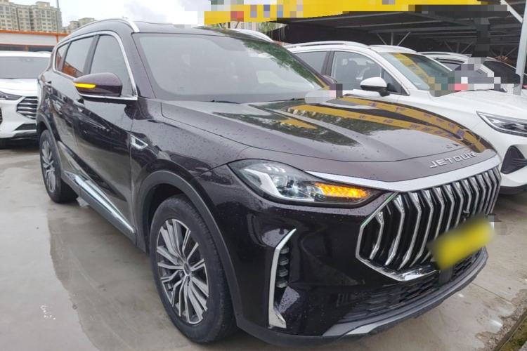 Used JETOUR X70 PLUS 2023 1.5T DCT Brave PLUS 5-Seater Front Right 45 Deg