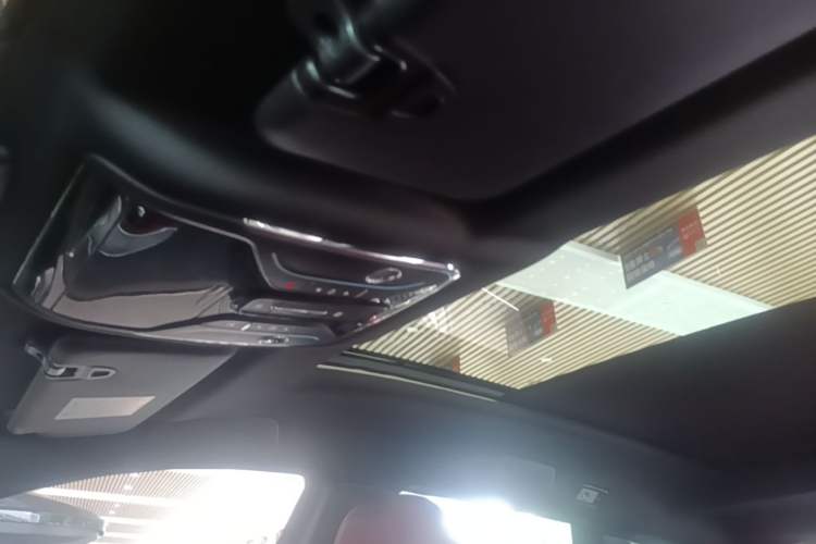 Used JETOUR X70 PLUS 2023 1.5T DCT Brave PLUS 7-Seater Headliner