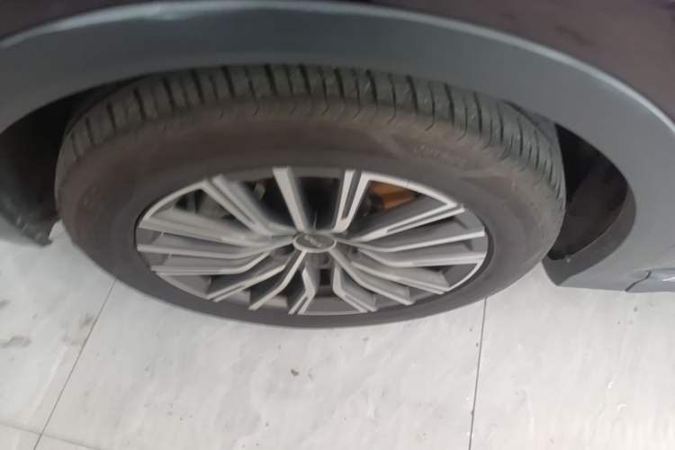 Used JETOUR X70 PLUS 2023 1.5T DCT Brave PLUS 7-Seater Left Front Wheel Hub