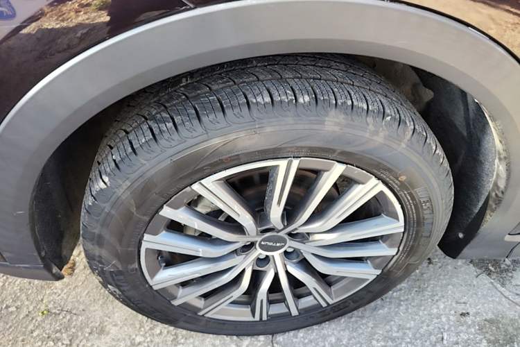 Used JETOUR X70 PLUS 2023 1.5T DCT Brave PLUS 5-Seater Left Front Wheel Hub