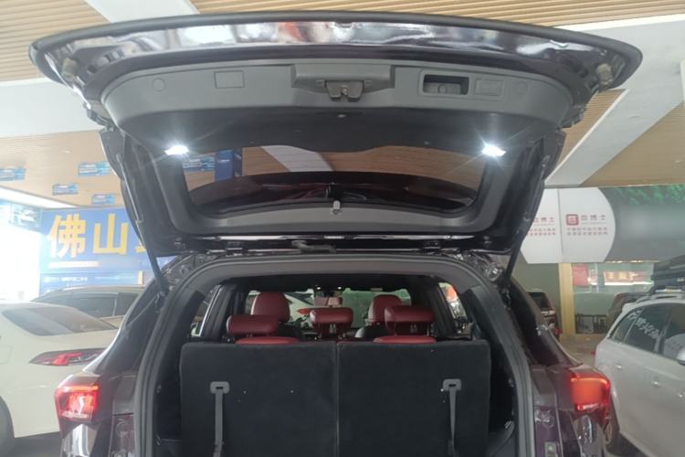 Used JETOUR X70 PLUS 2023 1.5T DCT Brave PLUS 7-Seater Trunk