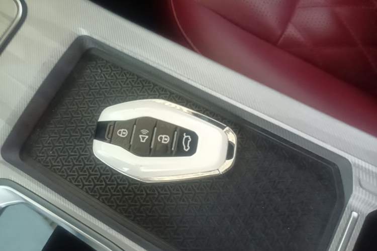 Used JETOUR X70 PLUS 2023 1.5T DCT Brave PLUS 7-Seater Vehicle Key