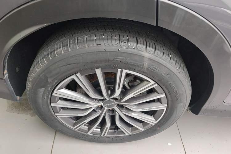 Used JETOUR X70 PLUS 2023 1.5T DCT Brave PLUS 5-Seater Right Rear Wheel Hub
