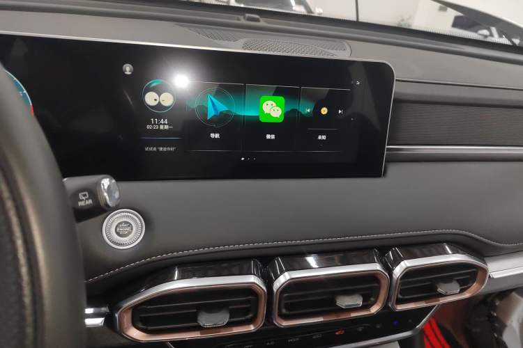 Used JETOUR X70 PLUS 2023 1.5T DCT Ziqiang PRO 5-Seater Audio And AC Panel
