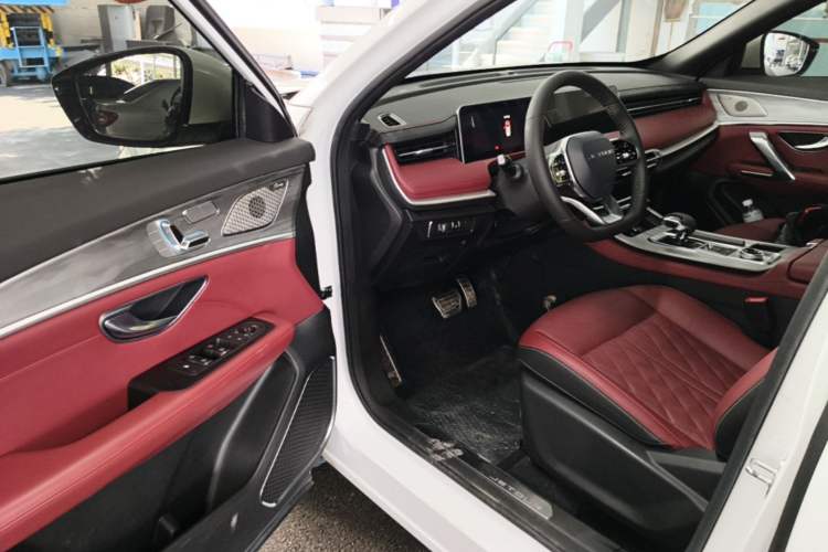 Used JETOUR X70 PLUS 2023 1.6T DCT Stronger 5-Seater Driver Seat