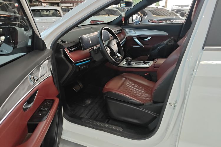 Used JETOUR X70 PLUS 2023 1.5T DCT Brave PLUS 7-Seater Driver Seat