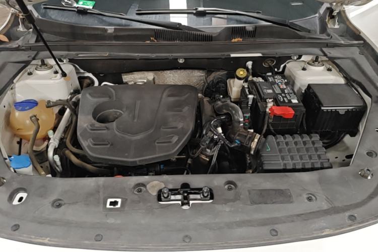 Used JETOUR X70 PLUS 2023 1.5T DCT Brave PLUS 7-Seater Engine Bay