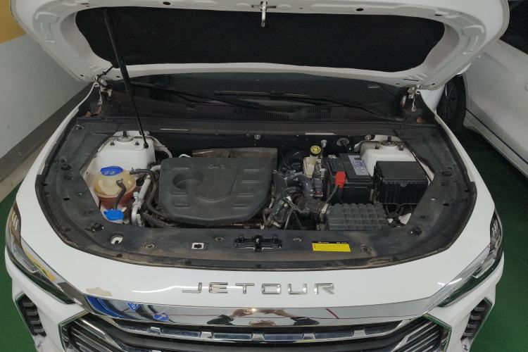 Used JETOUR X70 PLUS 2023 1.5T DCT Ziqiang PRO 7-Seater Engine Bay