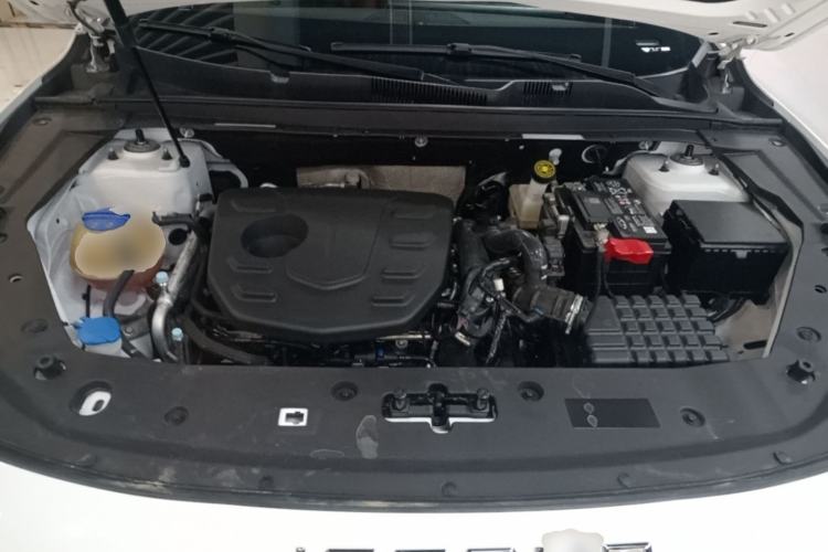 Used JETOUR X70 PLUS 2023 1.5T DCT Ziqiang PRO+ 5-Seater Engine Bay