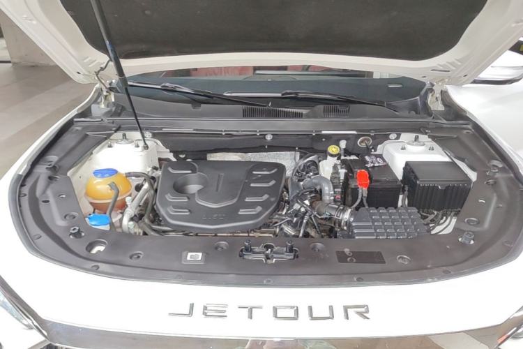 Used JETOUR X70 PLUS 2023 1.5T DCT Brave PLUS 5-Seater Engine Bay