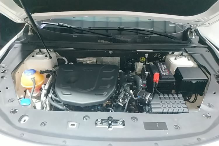 Used JETOUR X70 PLUS 2023 1.5T DCT Ziqiang PRO 7-Seater Engine Bay