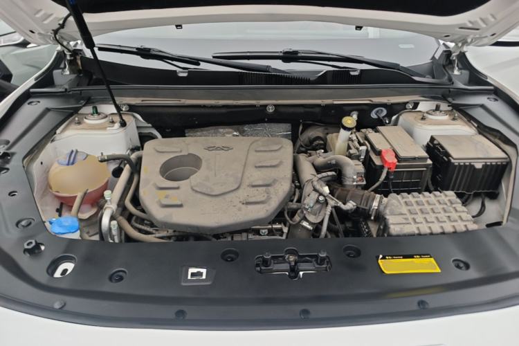 Used JETOUR X70 PLUS 2023 1.5T DCT Brave PLUS 7-Seater Engine Bay
