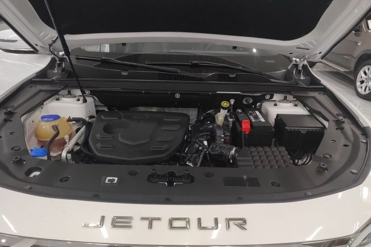 Used JETOUR X70 PLUS 2023 1.5T DCT Ziqiang PRO 5-Seater Engine Bay