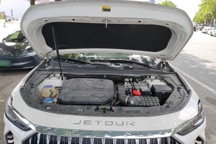 Used JETOUR X70 PLUS 2023 1.6T DCT Stronger PRO 7-Seater Engine Bay