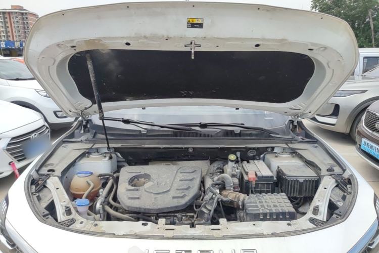 Used JETOUR X70 PLUS 2023 1.5T DCT Brave PLUS 5-Seater Engine Bay