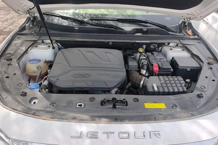 Used JETOUR X70 PLUS 2023 1.6T DCT Stronger 5-Seater Engine Bay