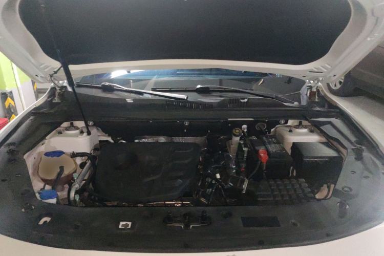 Used JETOUR X70 PLUS 2023 1.5T DCT Brave PLUS 7-Seater Engine Bay