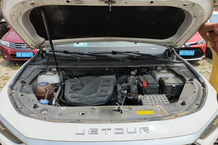 Used JETOUR X70 PLUS 2023 1.5T DCT Brave PLUS 7-Seater Engine Bay