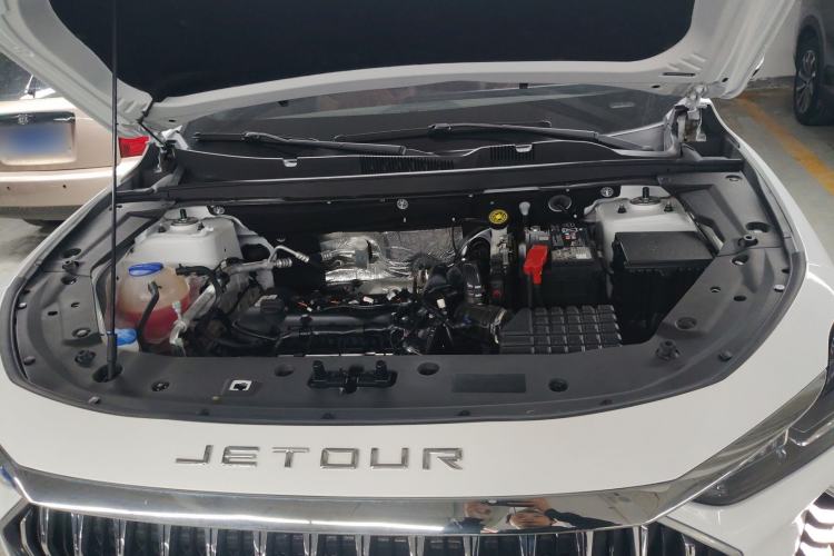 Used JETOUR X70 PLUS 2023 1.5T DCT Ziqiang PRO 5-Seater Engine Bay