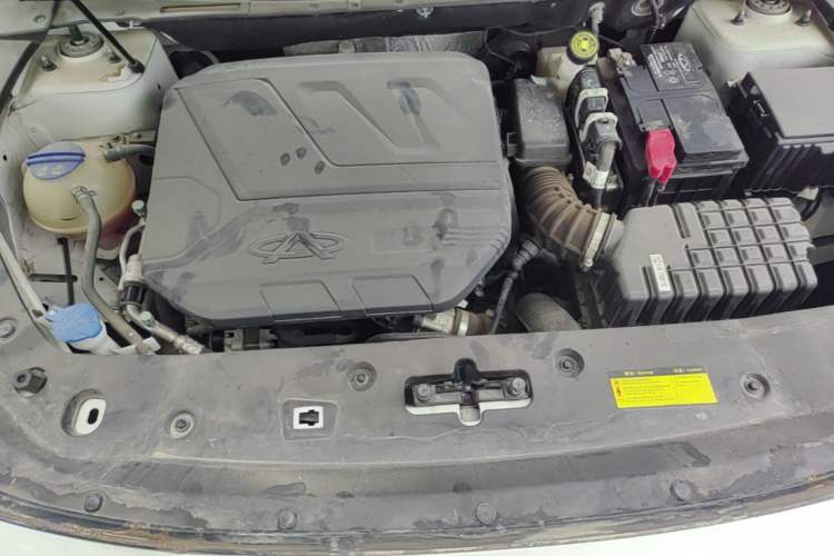 Used JETOUR X70 PLUS 2023 1.6T DCT Stronger 5-Seater Engine Bay