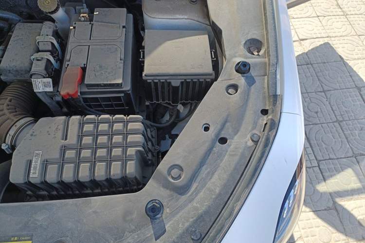 Used JETOUR X70 PLUS 2023 1.6T DCT Stronger 5-Seater Engine Bay Left