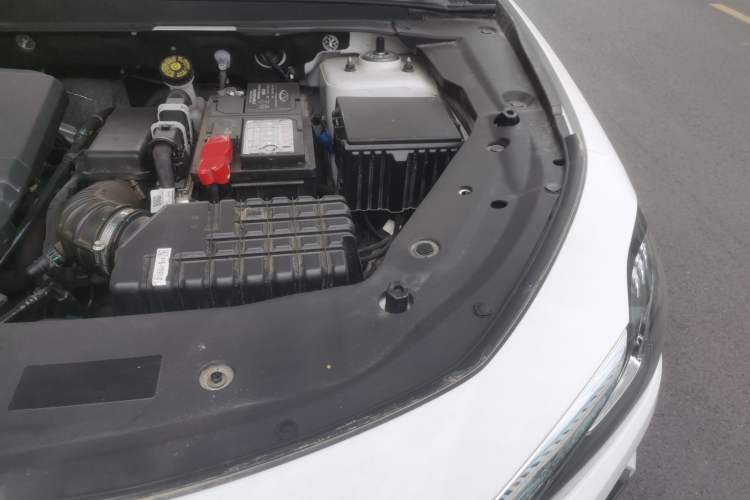 Used JETOUR X70 PLUS 2023 1.6T DCT Stronger 7-Seater Engine Bay Left