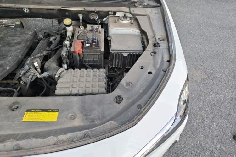 Used JETOUR X70 PLUS 2023 1.5T DCT Brave PLUS 5-Seater Engine Bay Left