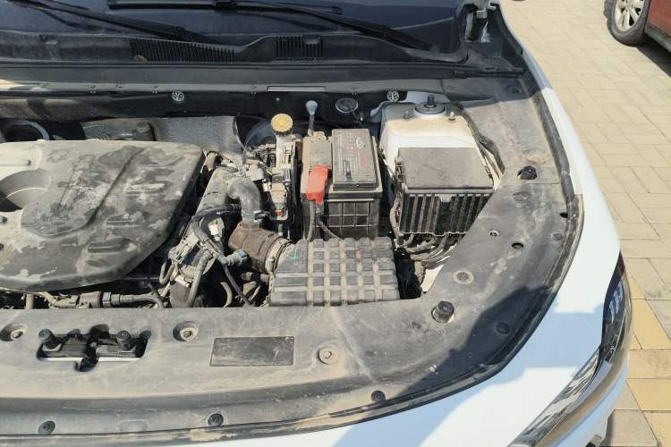Used JETOUR X70 PLUS 2023 1.5T DCT Ziqiang PRO+ 7-Seater Engine Bay Left