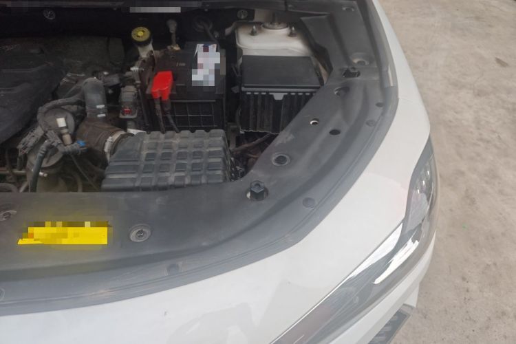 Used JETOUR X70 PLUS 2023 1.5T DCT Brave PLUS 7-Seater Engine Bay Left