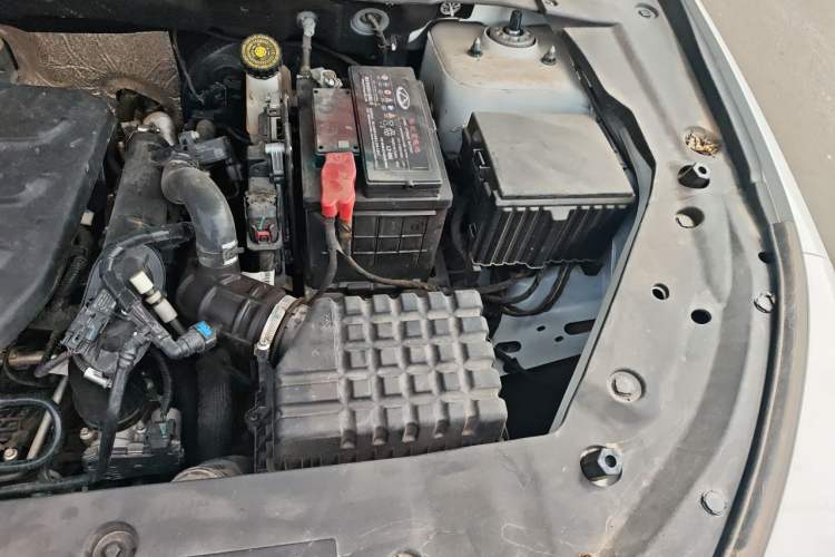 Used JETOUR X70 PLUS 2023 1.5T DCT Brave PLUS 7-Seater Engine Bay Left