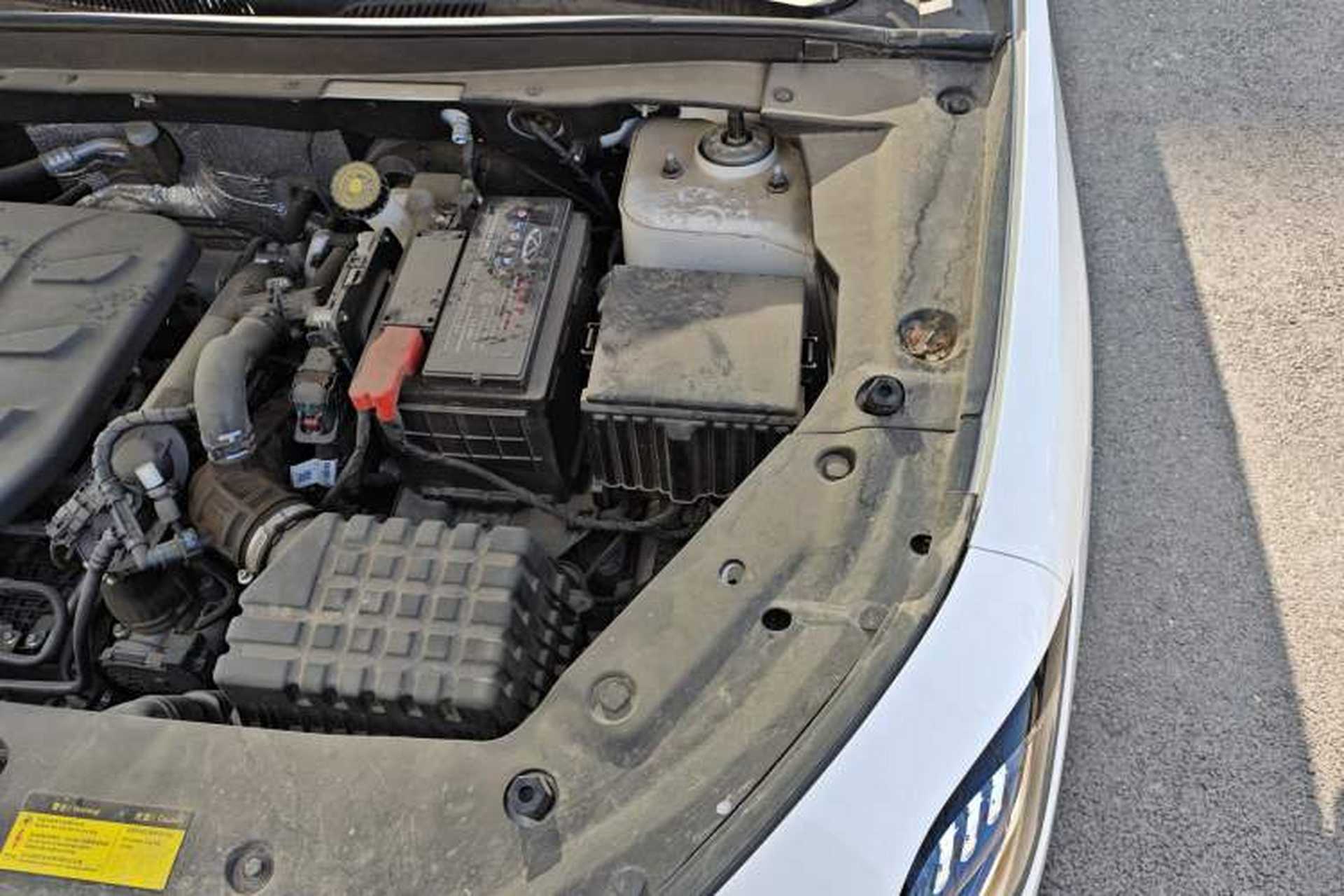 Used JETOUR X70 PLUS 2023 1.5T DCT Brave PLUS 5-Seater Engine Bay Left