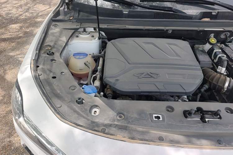 Used JETOUR X70 PLUS 2023 1.6T DCT Stronger 5-Seater Engine Bay Right