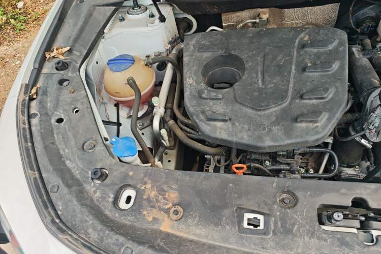 Used JETOUR X70 PLUS 2023 1.5T DCT Brave PLUS 7-Seater Engine Bay Right