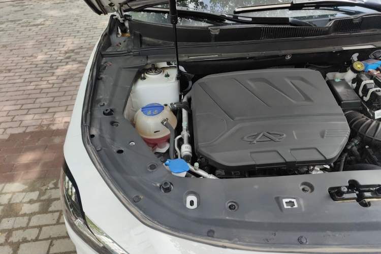 Used JETOUR X70 PLUS 2023 1.6T DCT Stronger 5-Seater Engine Bay Right