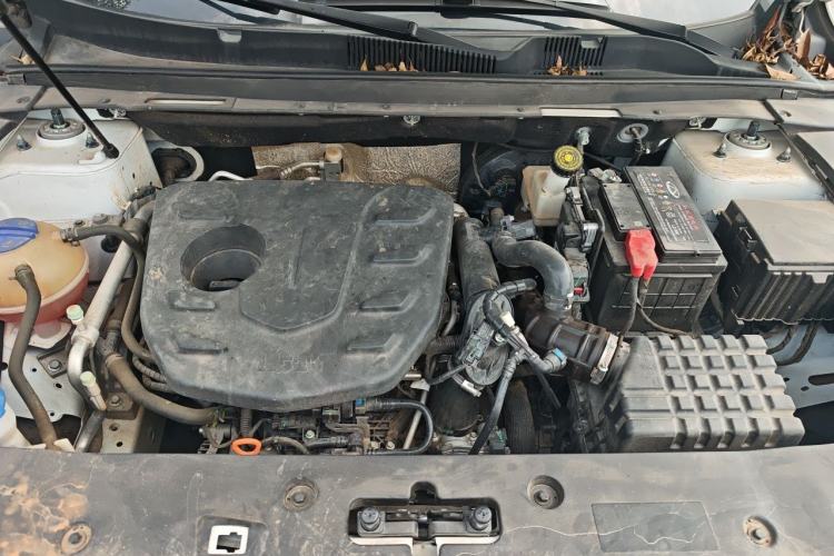 Used JETOUR X70 PLUS 2023 1.5T DCT Brave PLUS 7-Seater Engine Bay