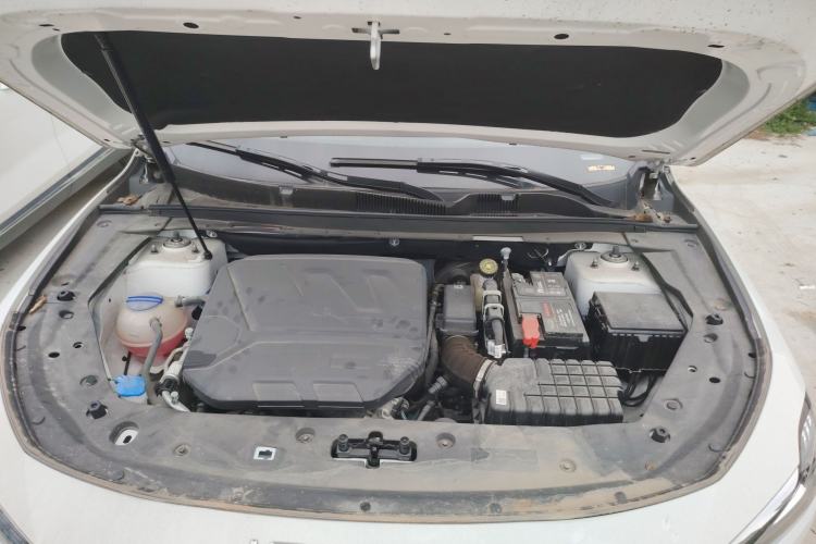 Used JETOUR X70 PLUS 2023 1.6T DCT Stronger 5-Seater Engine Bay
