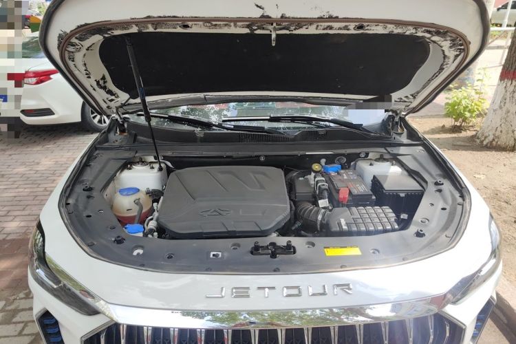 Used JETOUR X70 PLUS 2023 1.6T DCT Stronger 5-Seater Engine Bay