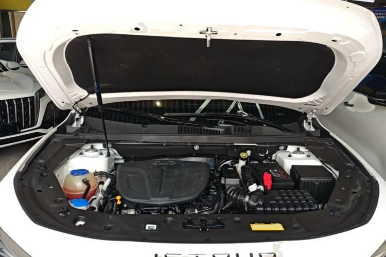 Used JETOUR X70 PLUS 2023 1.6T DCT Stronger PLUS 5-seater Engine Bay