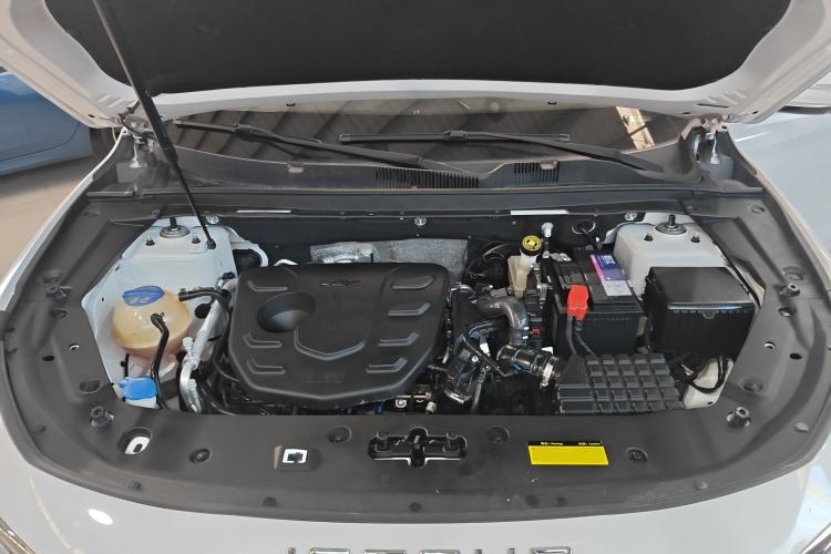 Used JETOUR X70 PLUS 2023 1.5T DCT Brave PLUS 7-Seater Engine Bay