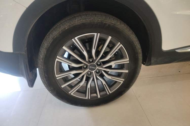 Used JETOUR X70 PLUS 2023 1.5T DCT Brave PLUS 5-Seater Exterior 2