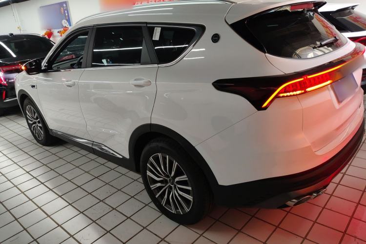 Used JETOUR X70 PLUS 2023 1.6T DCT Stronger 5-Seater Exterior 2