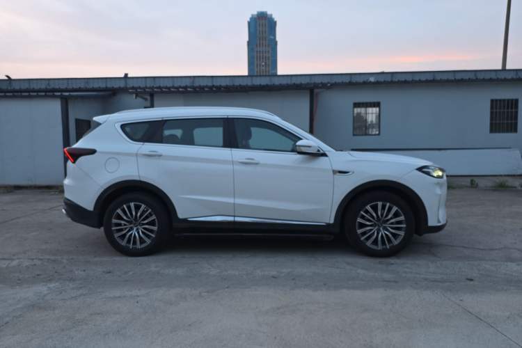 Used JETOUR X70 PLUS 2023 1.5T DCT Ziqiang PRO 7-Seater Exterior 2