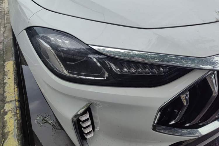 Used JETOUR X70 PLUS 2023 1.6T DCT Stronger 5-Seater Exterior 3