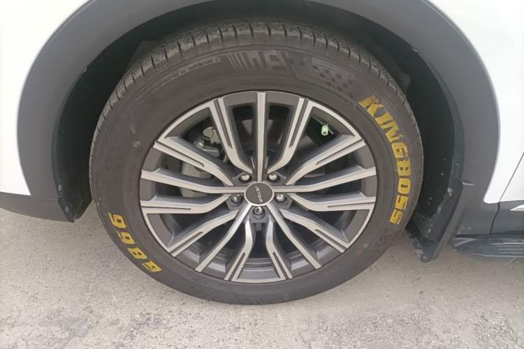 Used JETOUR X70 PLUS 2023 1.5T DCT Brave PLUS 7-Seater Exterior 4