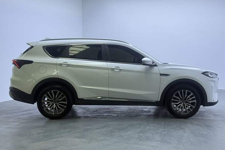 Used JETOUR X70 PLUS 2023 1.5T DCT Brave PLUS 5-Seater Exterior 4